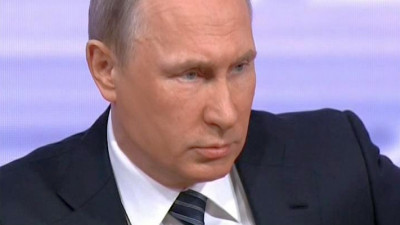 Путин перенес пресс-конференцию, он примет участие в церемонии прощания с убитым послом