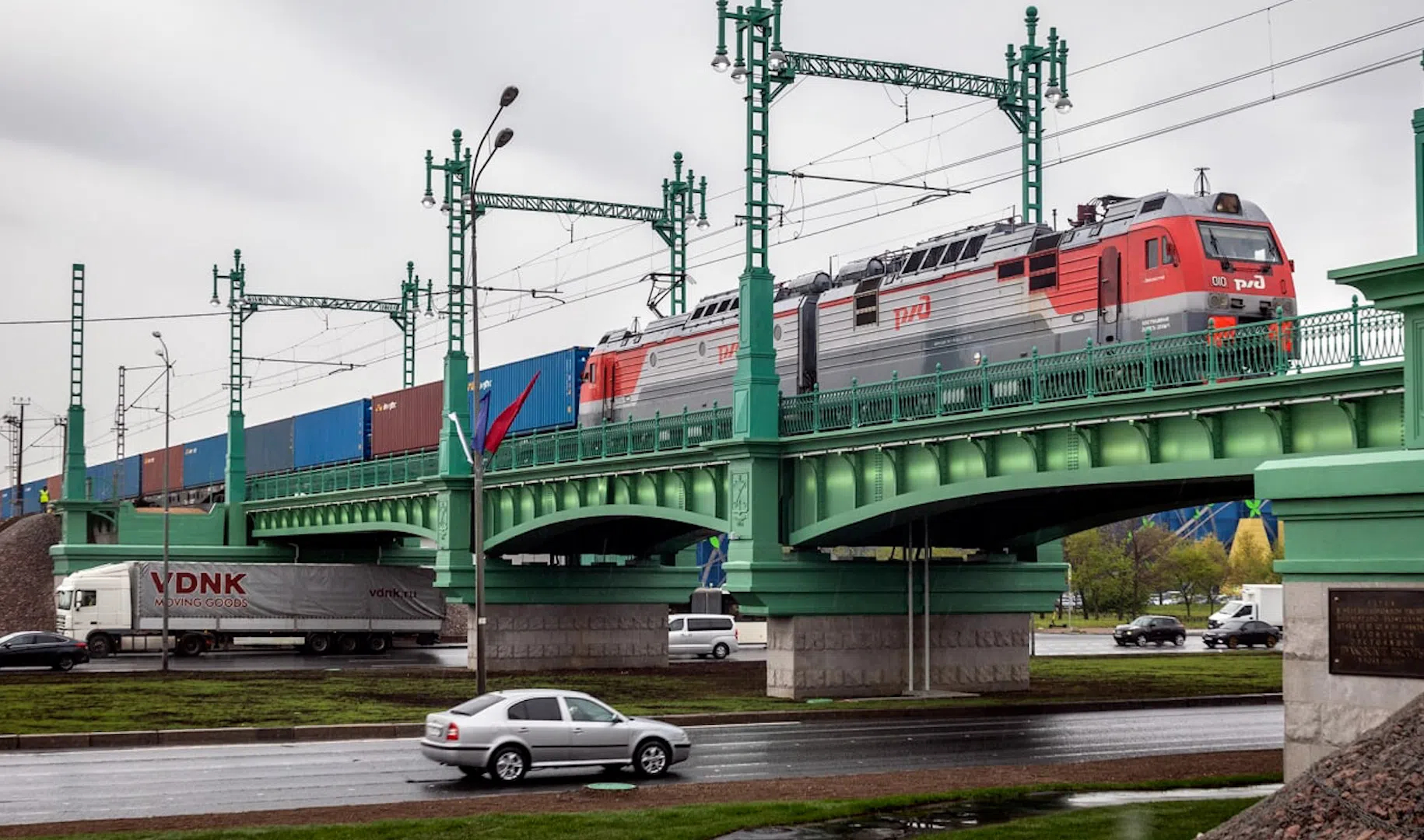 Виадук спб. Железнодорожный путепровод на Пулковском шоссе. Железнодорожный мост на Пулковском шоссе. Новый ЖД мост на Пулковском шоссе. Виадук Пулковское шоссе.