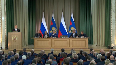 Владимир Путин поручил Генпрокуратуре следить за реализацией средств для нацпроектов