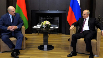 В Константиновском дворце началась встреча Владимира Путина и Александра Лукашенко