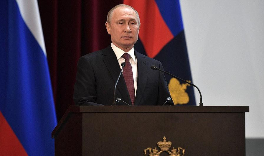 Путин заявил, что о второй волне коронавируса речь не идет