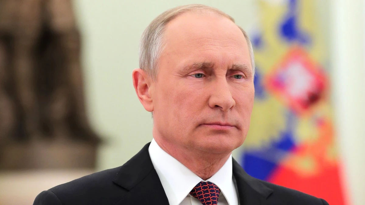 Путин выразил соболезнования родным и близким Леонида Броневого - tvspb.ru