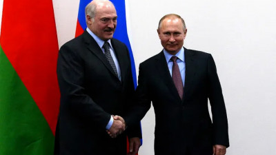 Путин и Лукашенко посетят космодром Восточный в День космонавтики