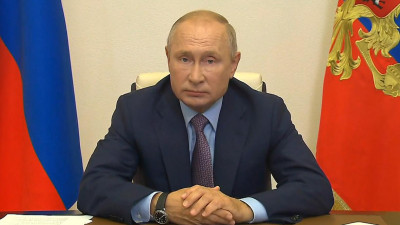 «Ситуация может качнуться в любую сторону». Владимир Путин о ситуации с коронавирусом