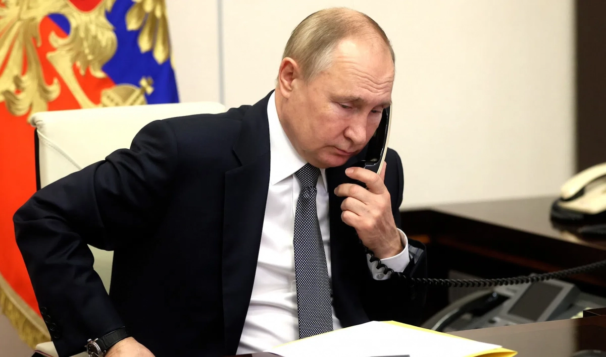 Путин поздравил Макрона с переизбранием на пост президента Франции - tvspb.ru