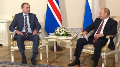 Владимир Путин встретился с президентом Исландии