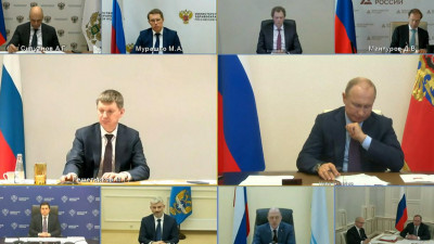 Путин попросил главу Минэкономразвития лучше изучать информацию о мерах по поддержке экономики