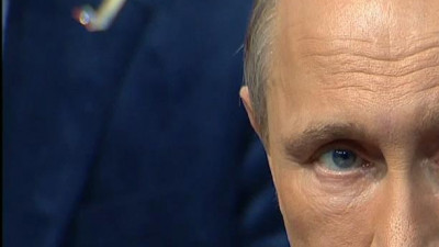 Путин: Участие в выборах большого числа претендентов освежает политическую дискуссию