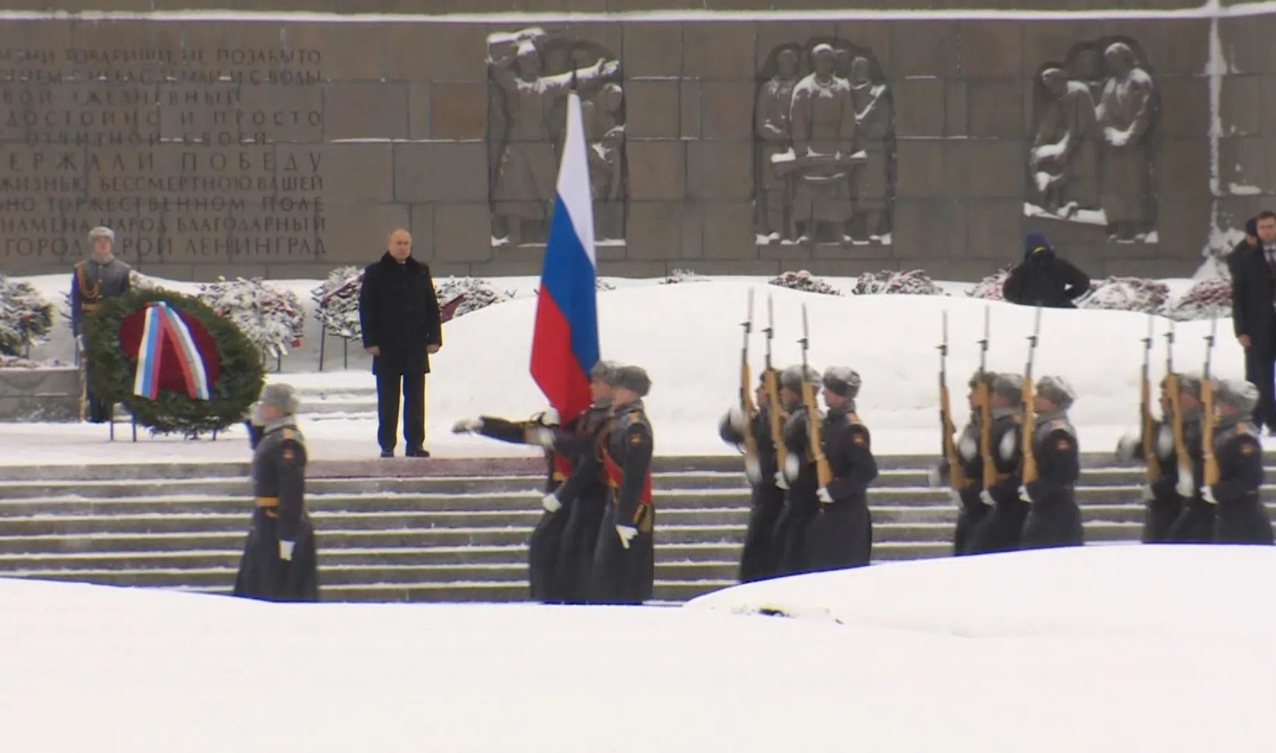 Ров 27 апреля 1 класс. Возложение на Пискаревском кладбище 27.01.2023.