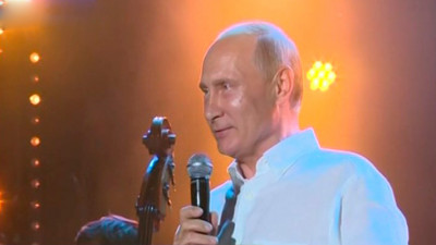 Путину предложили расширять взаимодействия русскоговорящей молодежи из разных стран