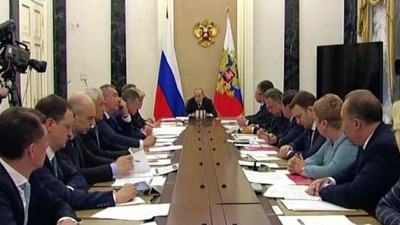 Президент обсудит с правительством доступность медицинской помощи