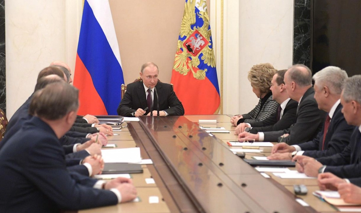 Путин обсудил ситуацию в Идлибе с постоянными членами Совбеза РФ - tvspb.ru