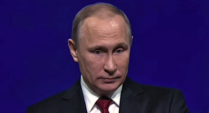 Владимир Путин отметил Петербург за экономические достижения - tvspb.ru