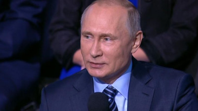 Владимир Путин обсудил с активистами ОНФ семь ключевых проблем России