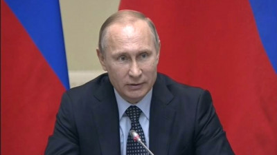 Путин предостерег законодателей от резких изменений правового поля