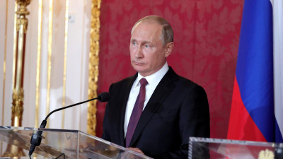 Путин: Россия по-прежнему заинтересована в отмене санкций, хотя успешно их преодолела