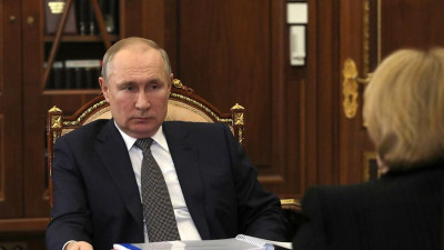 Владимир Путин отметил эффективность российских вакцин в отношении новых штаммов коронавируса