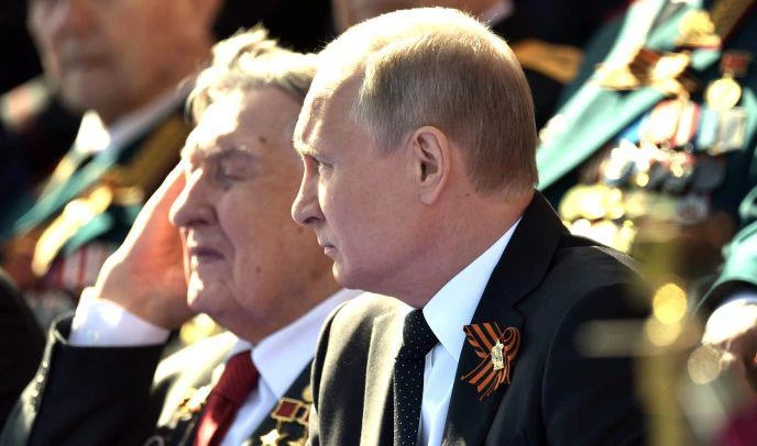 Путин вступился за ветерана, которому мешала пройти охрана - tvspb.ru