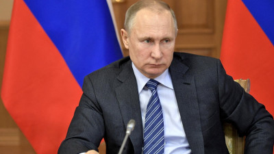 Путин получил удостоверение кандидата в президенты России