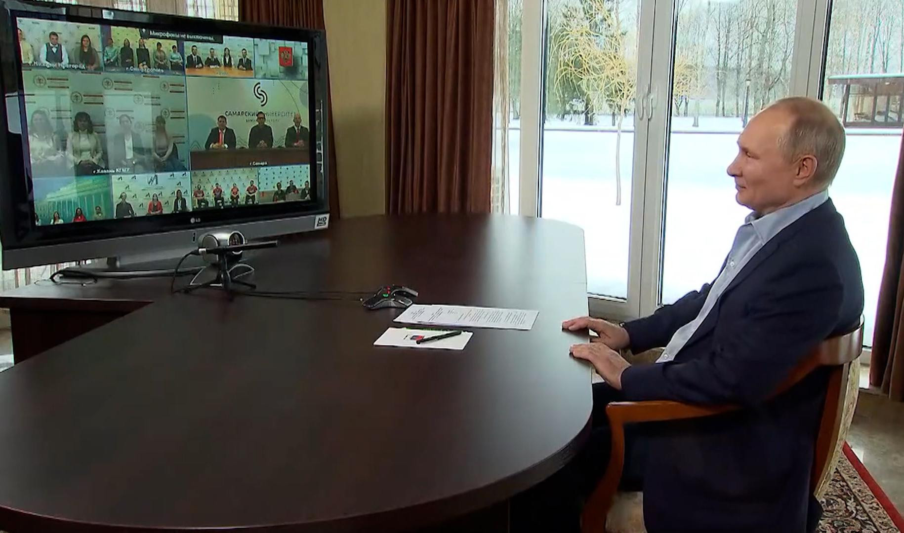 Интервью президента рф. Встреча Путина со студентами.
