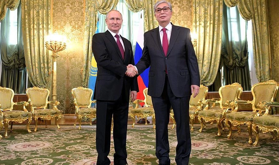 Путин провел переговоры с новым президентом Казахстана - tvspb.ru