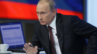 На сайте Кремля появились новые архивные кадры к 20-летию Путина во власти