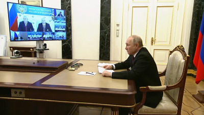 Владимир Путин пожелал успеха паралимпийцам
