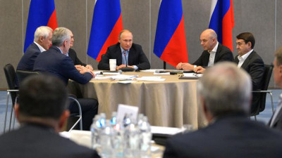 Путин: Россиянам нужны не красивые формулировки, а конкретные результаты