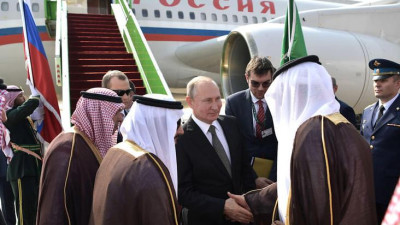 Путин прибыл во дворец короля Саудовской Аравии