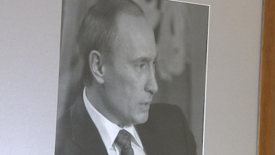 «Добросовестный и инициативный». В Петербурге показали характеристику КГБ на Путина