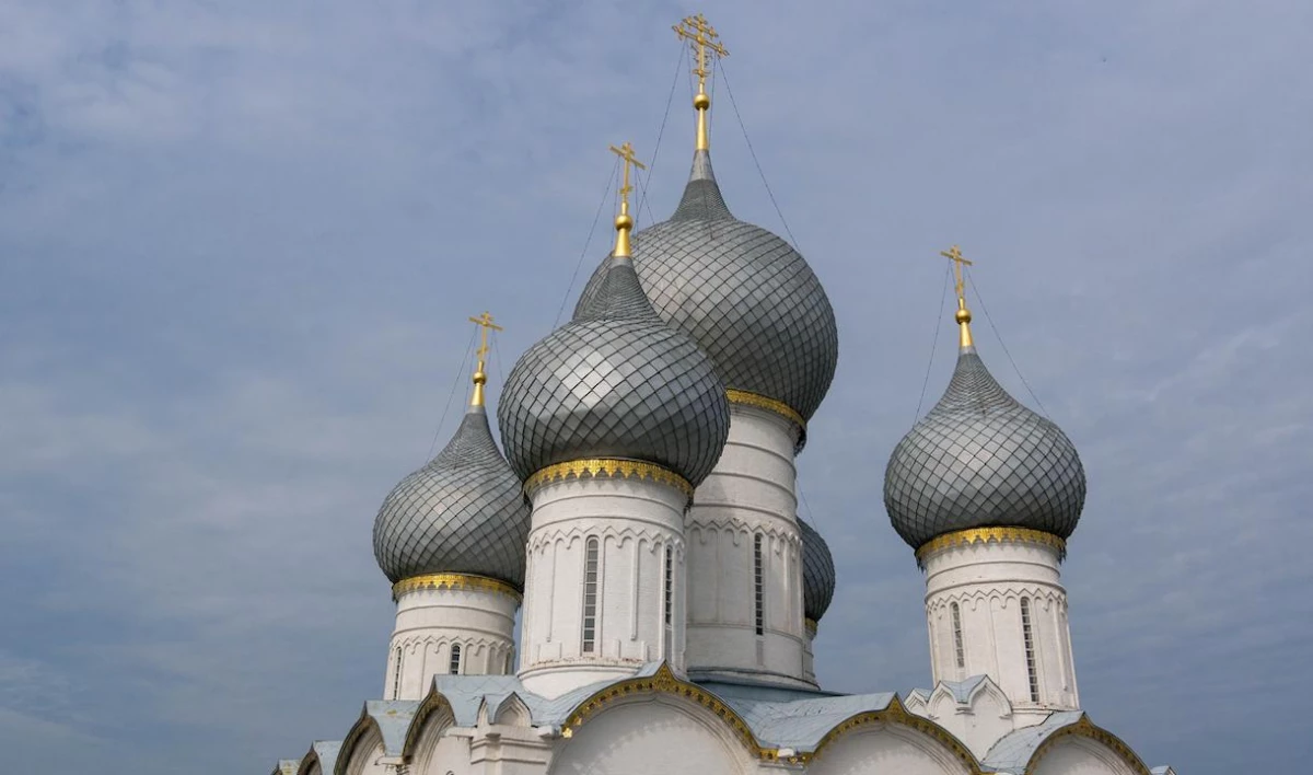 Православные христиане отмечают Радоницу - tvspb.ru