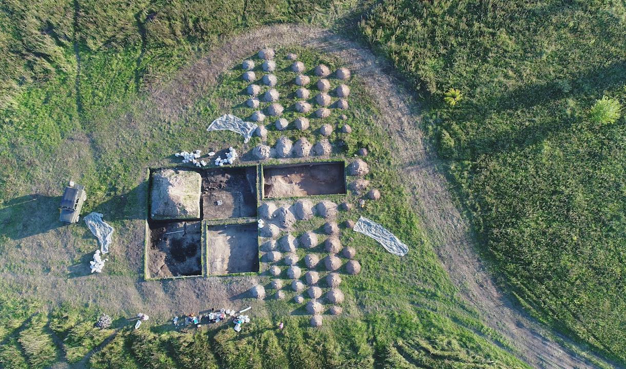 Петербургские археологи ищут древнюю крепость Ярослава Мудрого