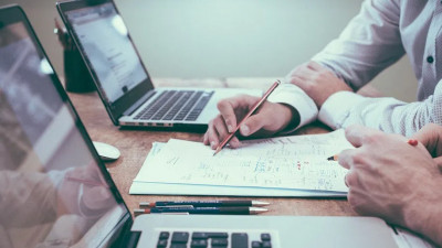 Оборот петербургских фирм за год взлетел на 45%