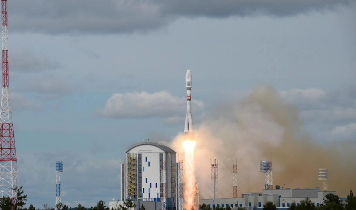 С космодрома Восточный стартовала ракета «Союз-2.1б» со спутником «Метеор-М» - tvspb.ru
