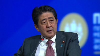 Премьер Японии: Откроем «новую эру» в отношениях с Россией