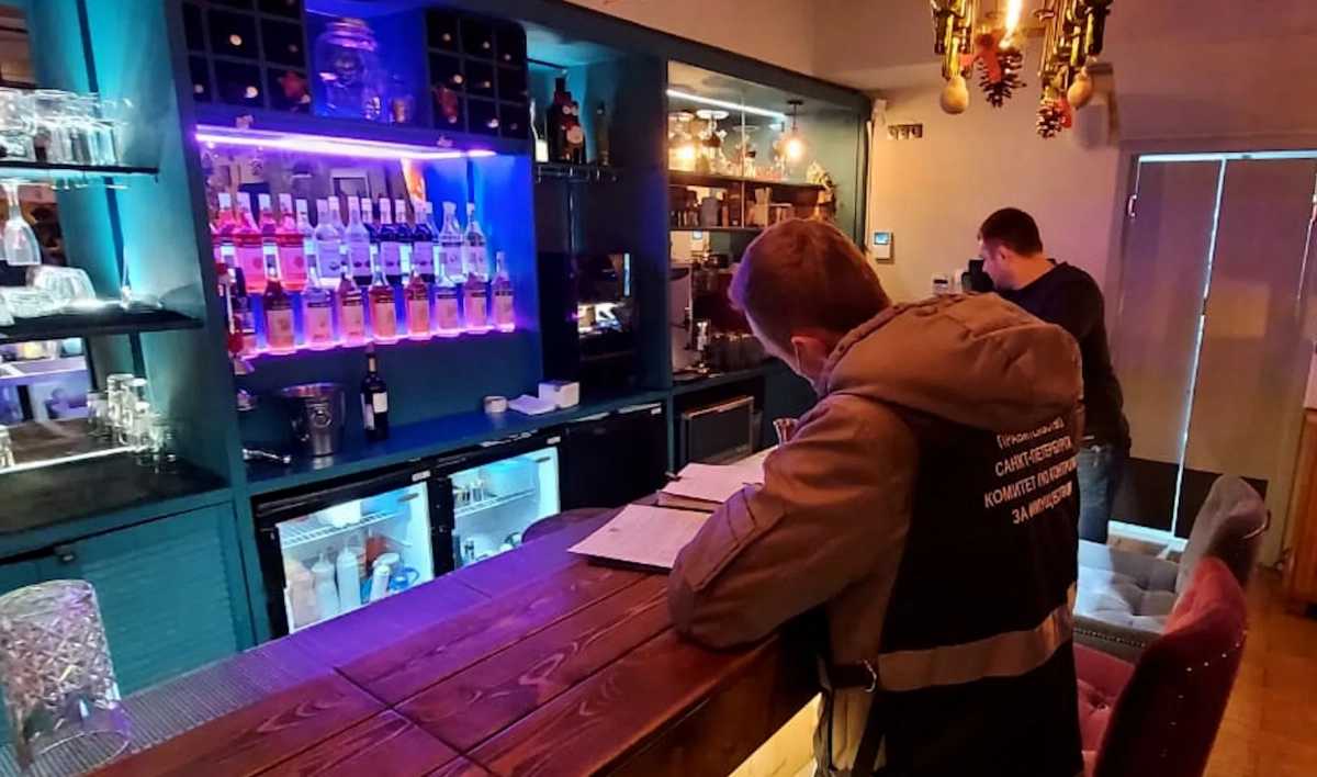 Бар и две кальянные в центре Петербурга закрыли за нарушение антиковидных мер - tvspb.ru