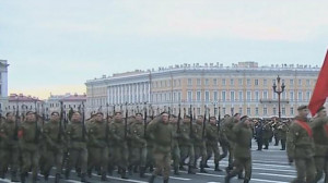 На Дворцовой прошла первая репетиция парада Победы