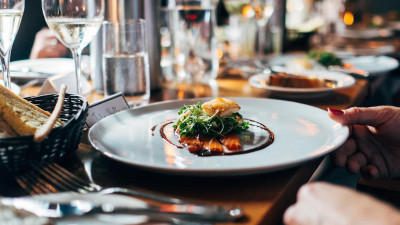 В Петербурге разработали программу «Пять шагов к бесковидному ресторану»