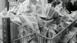 Репортаж Ленинградского телевидения о молоке в треугольных пакетах