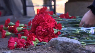 Память узников фашистских концлагерей почтили на территории Ландшафтного парка в Красном Селе