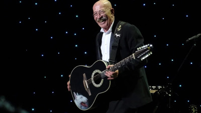 Владимир Путин поздравил музыканта Александра Розенбаума с юбилеем