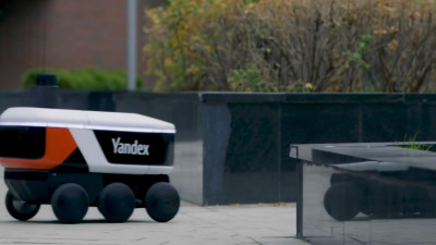 «Яндекс» тестирует беспилотного робота-курьера