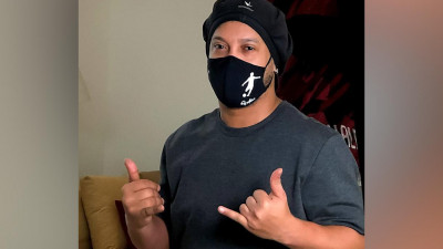 Футболист Роналдиньо заразился коронавирусом