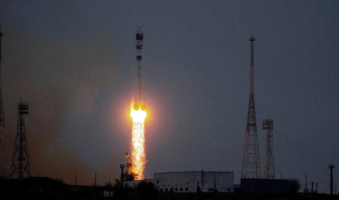 Ракета «Союз» с 38 спутниками стартовала с Байконура - tvspb.ru