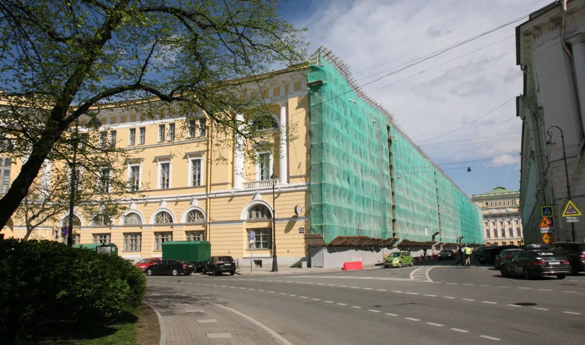 Реставрацию фасадов зданий на улице Зодчего Росси планируют завершить к концу года - tvspb.ru