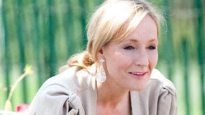 Джоан Роулинг выпустила детскую книгу о поросенке