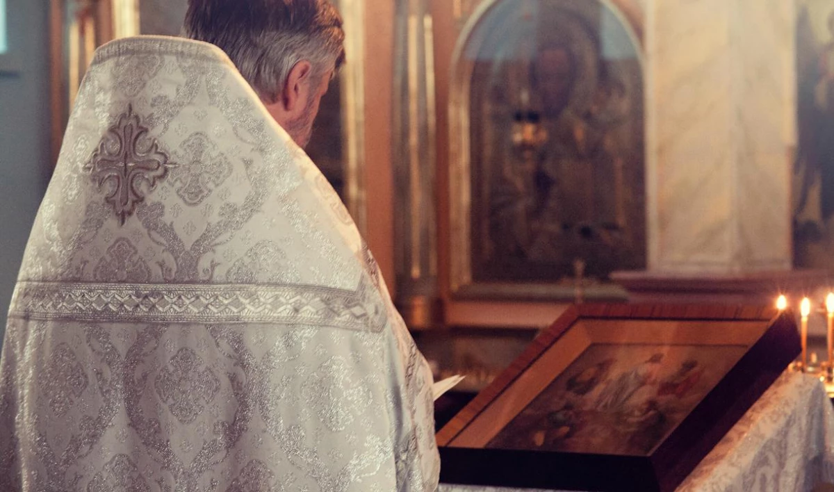 Священник рассказал, как причаститься православным христианам на самоизоляции - tvspb.ru