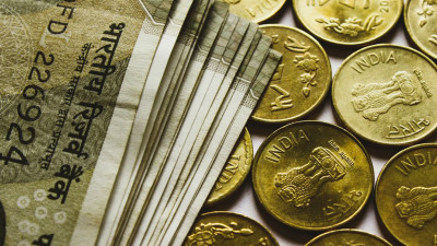 Россия и Индия намерены рассчитываться рублями и рупиями
