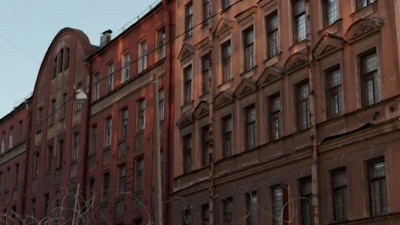 Пять зданий на Тележной улице выставили на торги