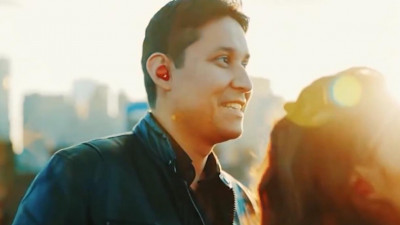 Созданы беспроводные наушники с функцией синхронного перевода